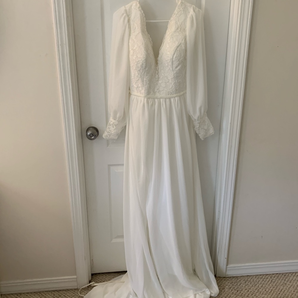 Elegant White Lace Long Sleeve Dress